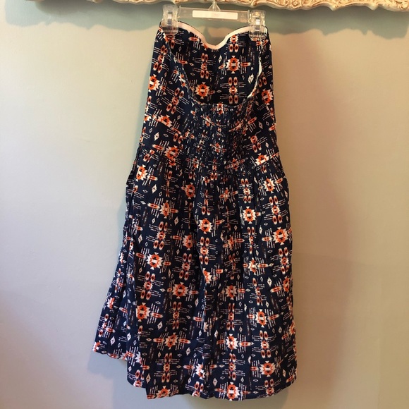 Strapless, very cute dress. - Picture 2 of 2